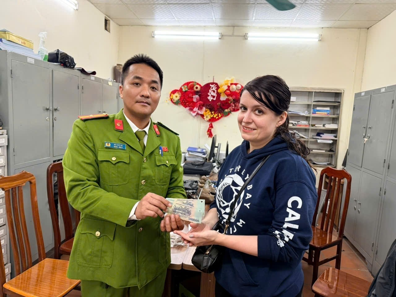 Loi khai,  tai xe xe om anh 2