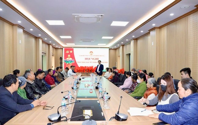 Vu Van Tien Mat tran anh 5