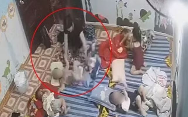 Chuyen khan cap 55 chau sau vu bao hanh tre o Hoa Hong Nhung hinh anh