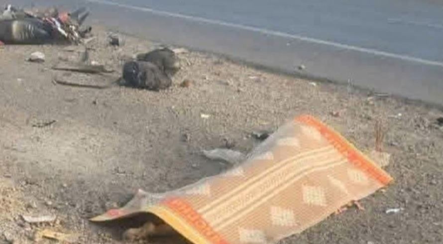 Xe container va cham xe tai va gan may, 3 nguoi chet hinh anh