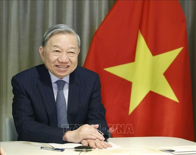 Tong Bi thu To Lam dien dam voi Thuong nghi si My Steve Daines hinh anh