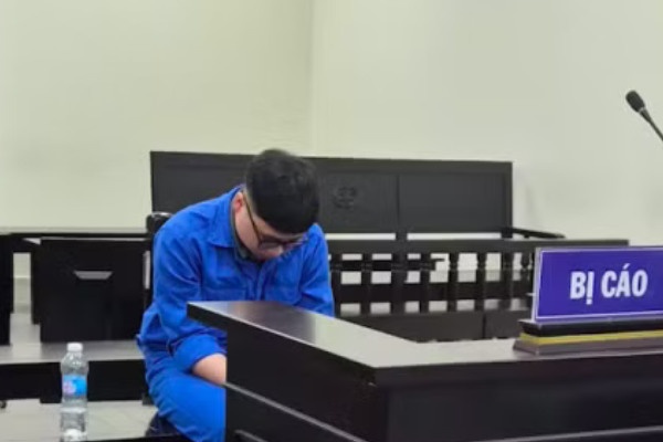 Di tu vi lap 2 he thong so sach ke toan, gay thiet hai hang ty dong hinh anh