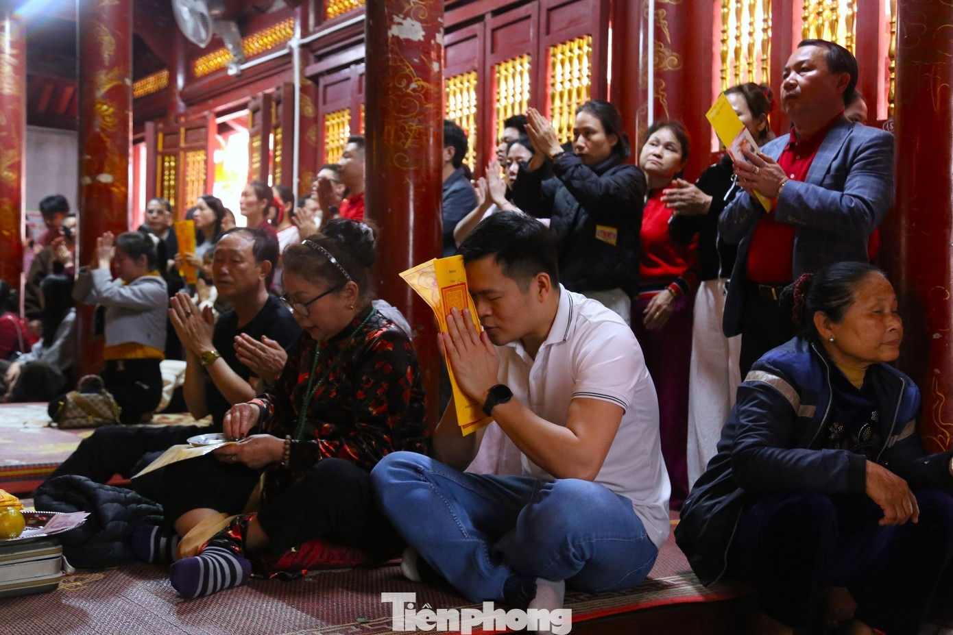 den Ong Hoang Muoi anh 8