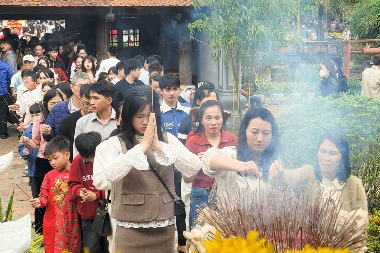 Chen chan cau an dau nam o co tu 700 tuoi hinh anh