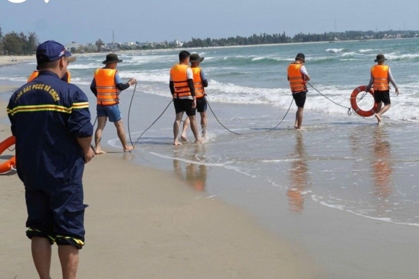 Da tim thay nan nhan cuoi vu duoi nuoc o My Khe hinh anh