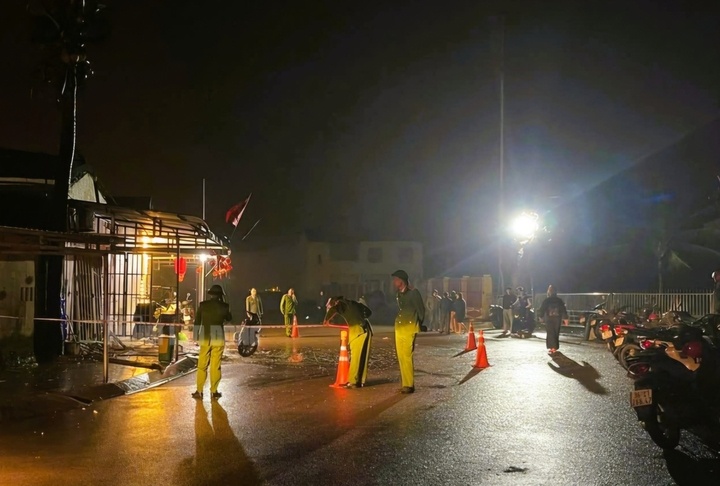 Tin moi vu nem vat lieu no vao nha anh re o Thanh Hoa hinh anh