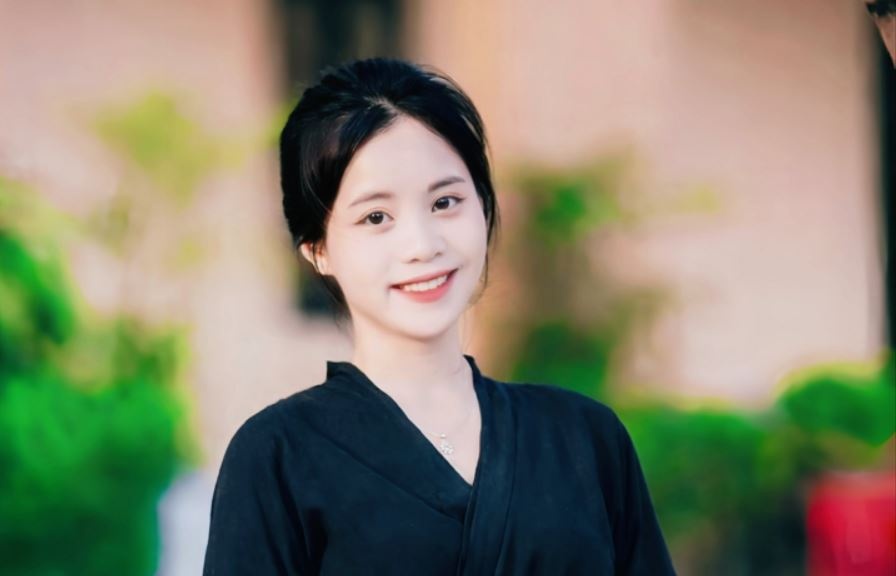 Co giao 24 tuoi ung cu Dai bieu Quoc hoi hinh anh