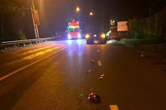 Xe dau keo va cham xe may o Lam Dong, mot phu nu tu vong hinh anh