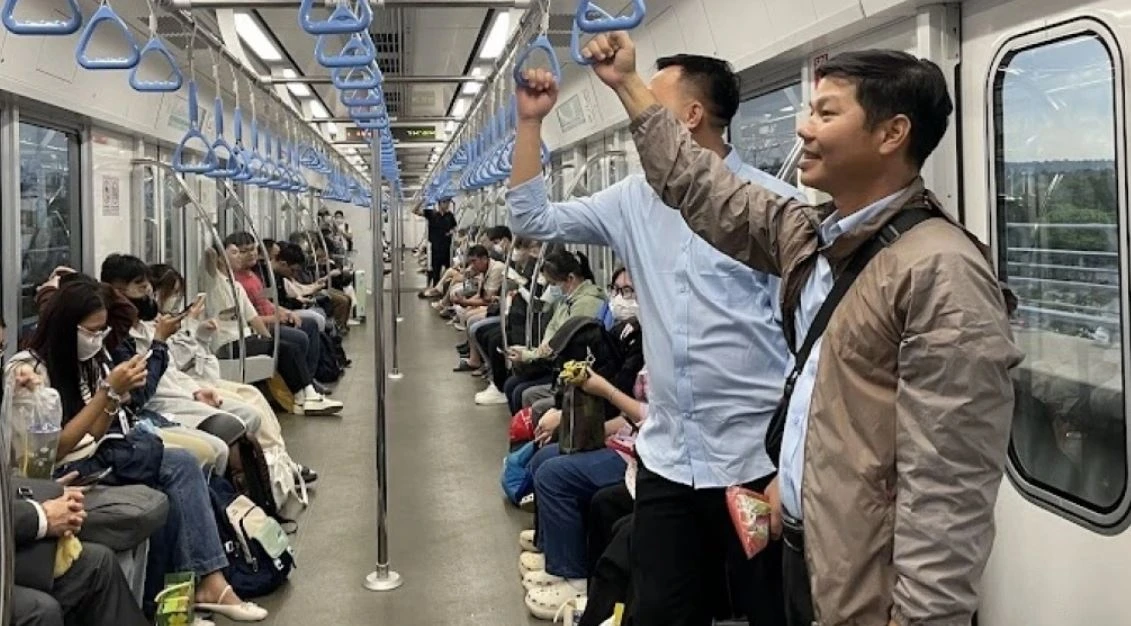 TP.HCM mien phi 100% ve metro va xe buyt trong ngay bau cu 15/3 hinh anh