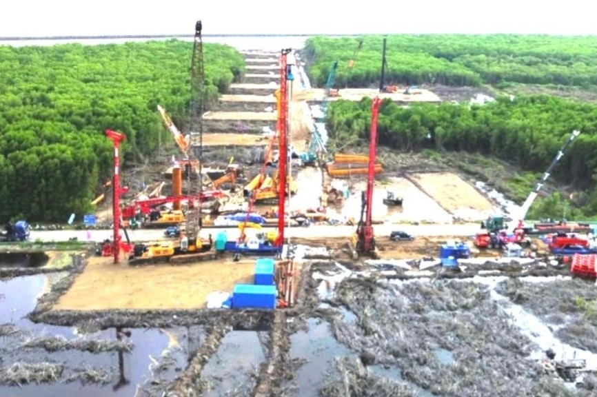 Lo ‘sot vo’ vi thieu cat thi cong cau vuot bien ra dao Hon Khoai hinh anh