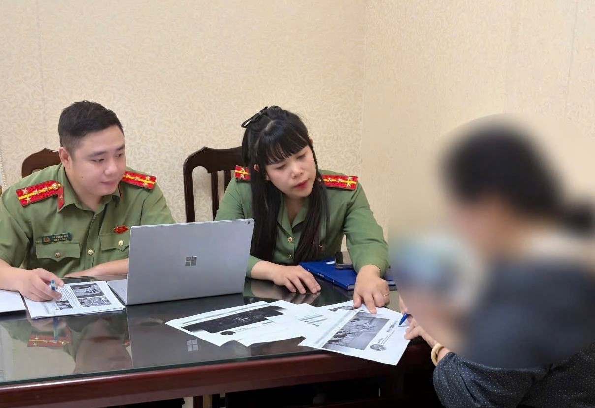 dang tin,  sai su that anh 1