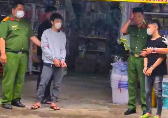 Bat 2 nghi pham anh 1