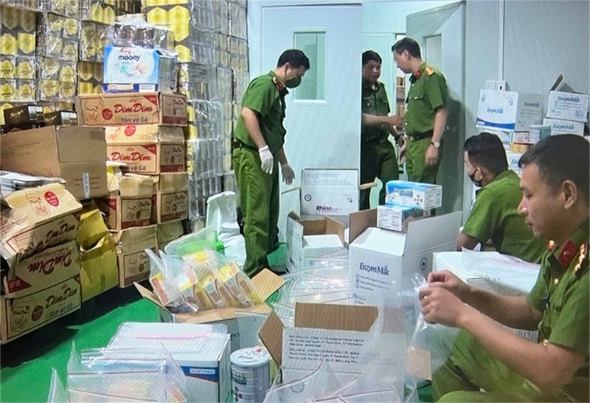 Thu doan cua 'ong trum' thuc pham chuc nang gia hinh anh