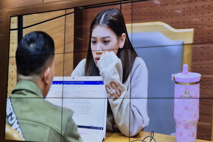 Nhan vien,  Xoi Lac TV anh 1