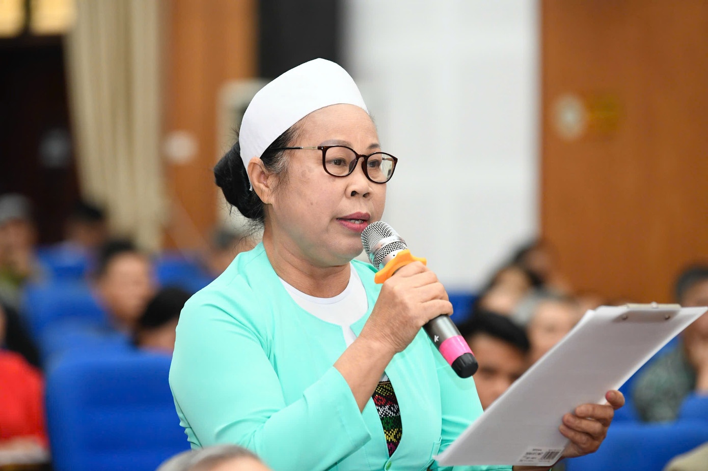 Bui Thi Minh Hoai anh 13