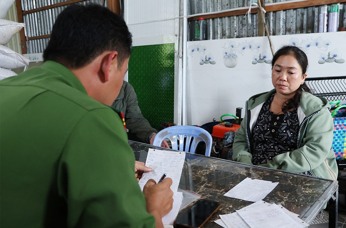 Phan bon khong phep anh 1