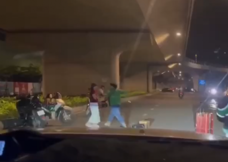 Dieu tra vu nguoi dan ong co hanh vi gay roi, duoi danh phu nu hinh anh