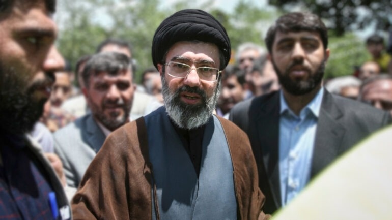 Ong Mojtaba Khamenei duoc chon lam Lanh tu Toi cao Iran hinh anh