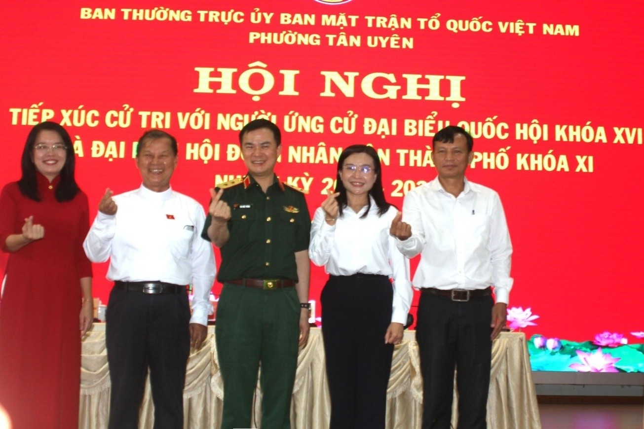 Ung cu vien cam ket bang tam huyet, cu tri TP.HCM dat niem tin hinh anh