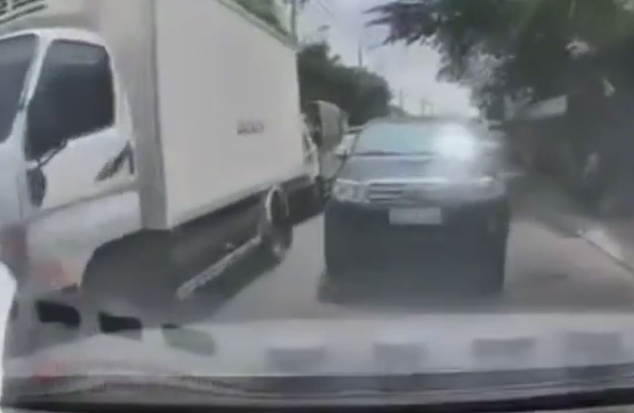 Tai xe ngang nhien lan lan o TP.HCM hinh anh