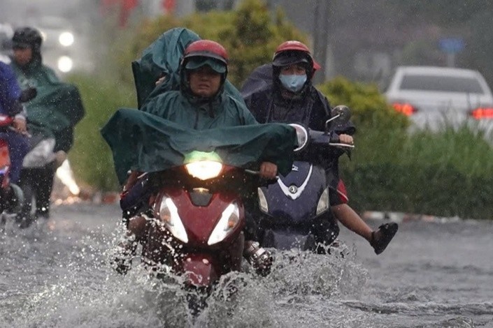 TP.HCM xuat hien mua trai mua hinh anh