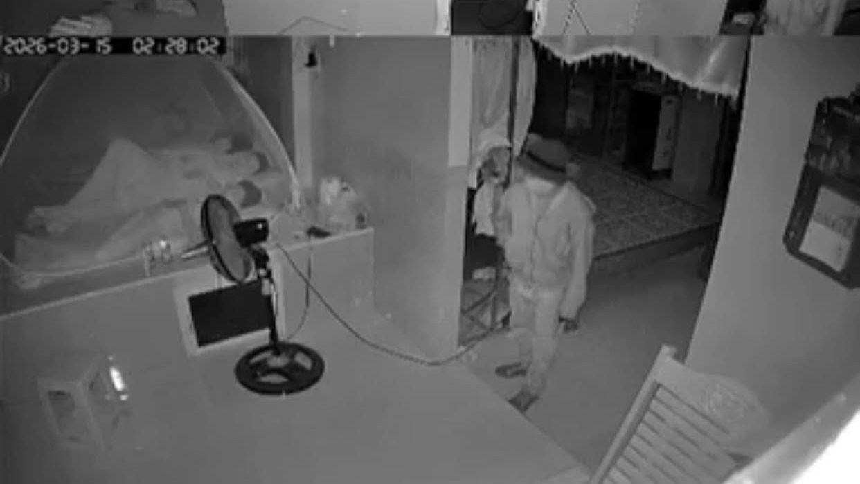 bi trom mat,  Thung tien mung cuoi anh 1