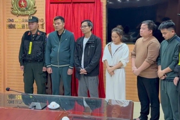 Lua dao chiem doat tai san qua keu goi dau tu dong tien ma hoa FTXF hinh anh