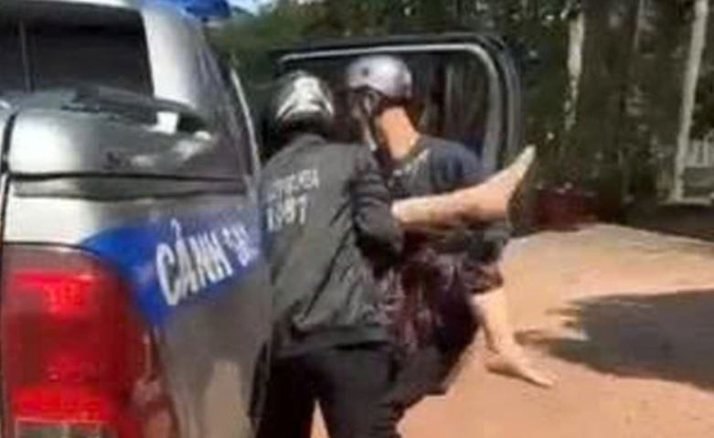 CSGT Dong Nai cuu cu ba bat tinh giua duong hinh anh