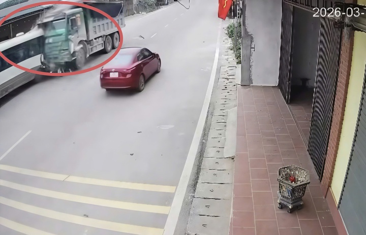 Xe ben tong oto dua don hoc sinh o Thai Nguyen hinh anh