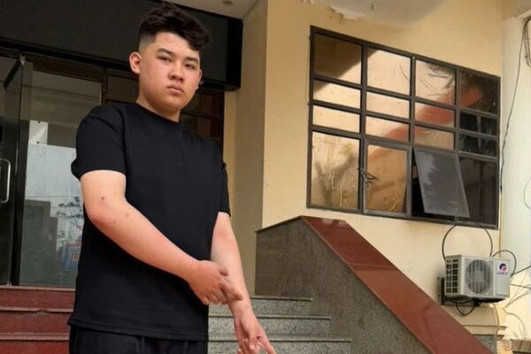 Bat giu nam thieu nien trom hon 5 cay vang cua ho hang dip Tet hinh anh