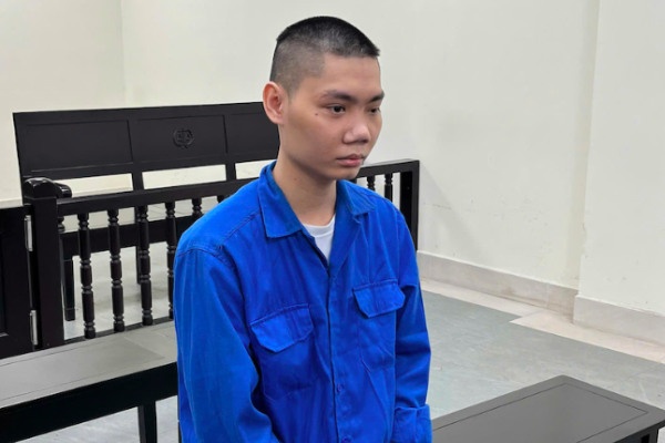 Thanh nien linh 17 nam tu vi phong hoa gia dinh co 4 nguoi dang ngu hinh anh