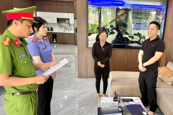 Khoi to giam doc doanh nghiep san xuat day cap dien gia o Dak Lak hinh anh