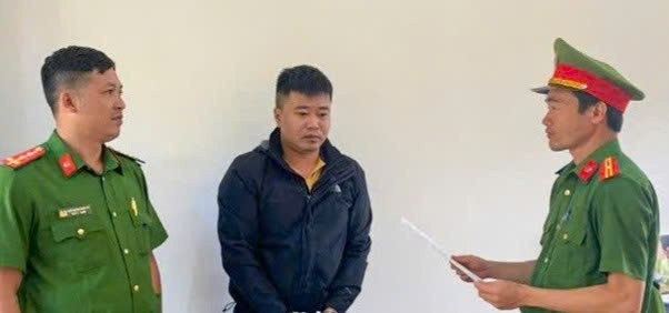 Bat co dat,  Full House Tam Viet,  Cong ty Tam Viet,  Doanh nghiep Tam Viet,  Giam doc Tam Viet anh 1