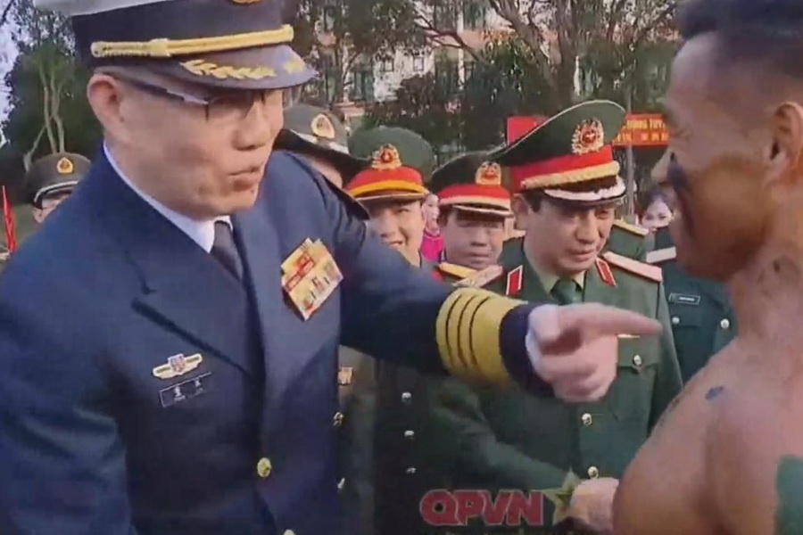 Bo truong Trung Quoc ngac nhien truoc 'Nguoi sat' Dac cong Viet Nam hinh anh