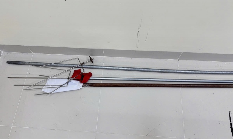 Dap pha nha dan,  trong dem anh 2