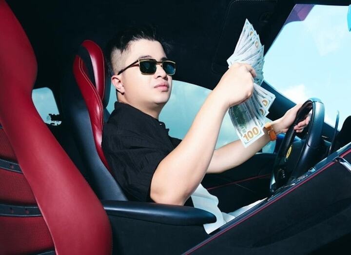 Sap bay Mr Pips, nguoi phu nu bi lua sach 35 ty dong hinh anh