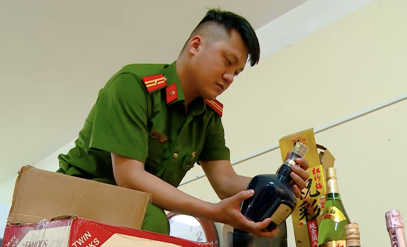 Cong ty Thu Ha,  Doanh nghiep Thu Ha,  Giam doc Thu Ha,  Chu CTy Thu Ha,  Ruou lau,  ban Ruou lau,  Cong ty Khang Thinh,  Doanh nghiep Khang Thinh,  Giam doc Khang Thinh,  Chu cty Khang Thinh anh 3