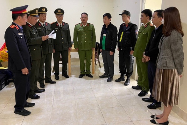 Gay thiet hai hon 5,5 ty dong khi tan thu rung chay, 5 bi cao linh an hinh anh