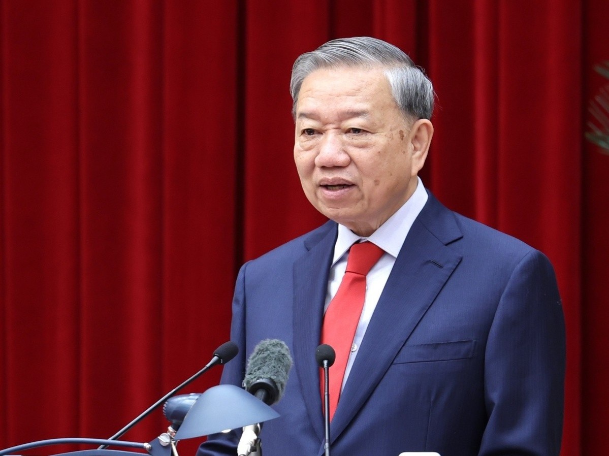 Khai mac Hoi nghi Trung uong lan thu hai hinh anh