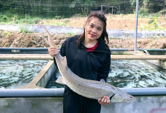 Co gai Muong nuoi ca tam trung cu dai bieu HDND tinh hinh anh