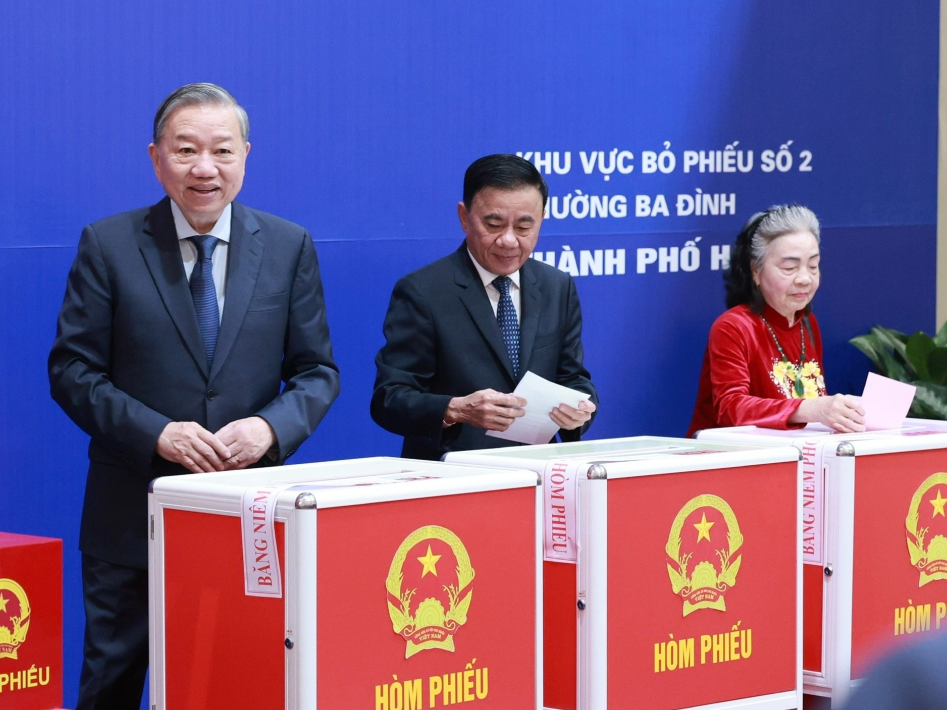 22 Uy vien Bo Chinh tri, Ban Bi thu trung cu dai bieu QH khoa XVI hinh anh