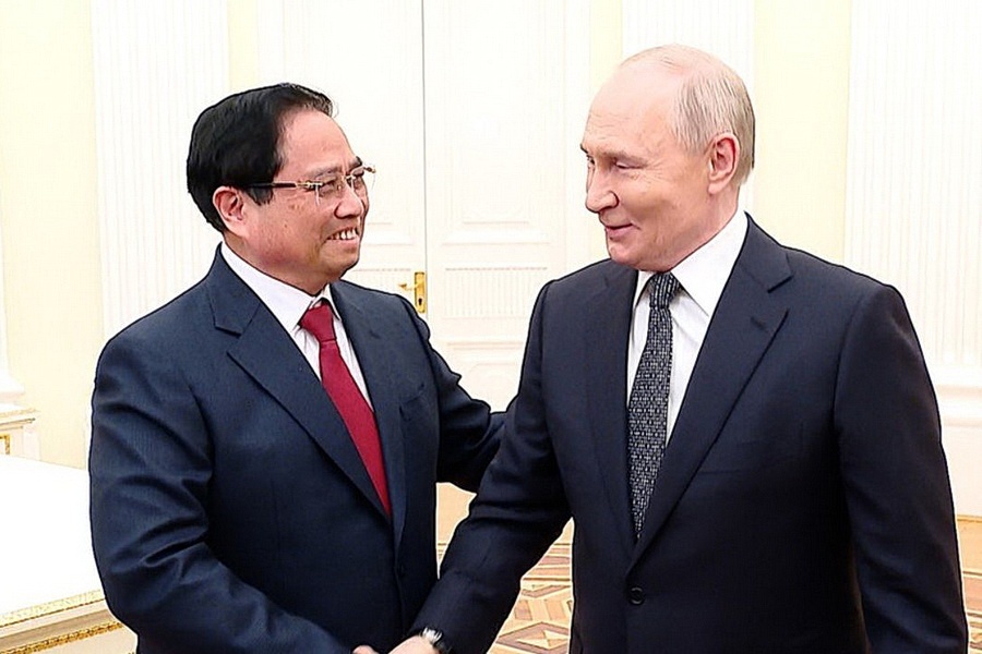 Thu tuong Pham Minh Chinh hoi kien Tong thong Vladimir Putin hinh anh