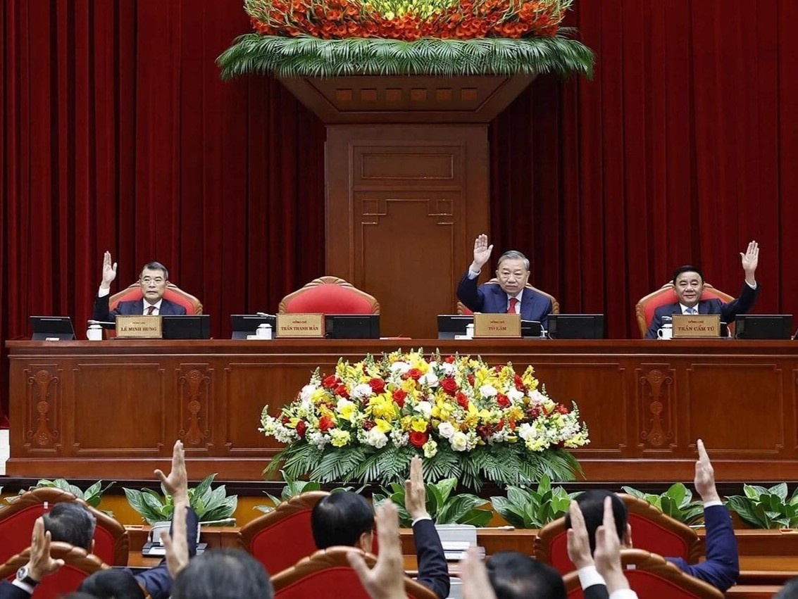 Trung uong gioi thieu nhan su lanh dao Nha nuoc nhiem ky moi hinh anh