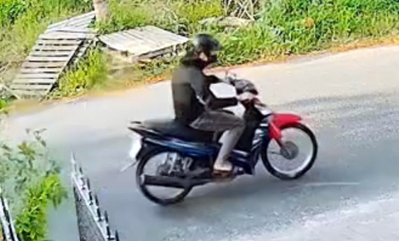 Bat doi tuong,  Cuop giat day chuyen anh 2