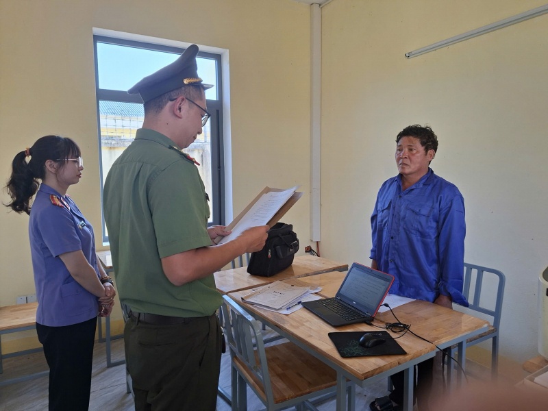 100 kg thuoc no anh 1