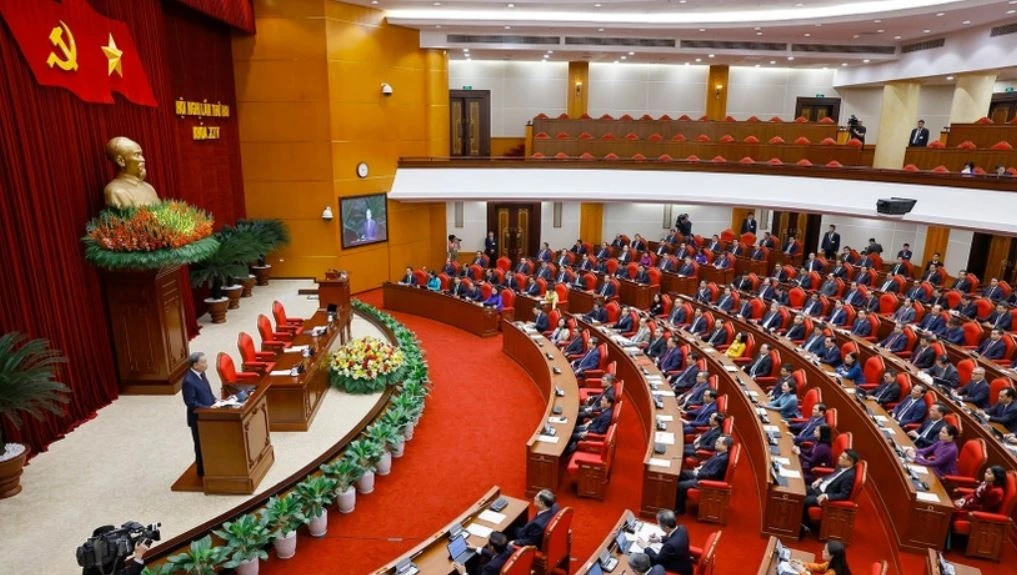 Thong cao ve ngay lam viec thu ba va be mac Hoi nghi TW 2 khoa XIV hinh anh