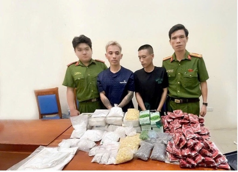 mua ban,  van chuyen,  hon 25 kg,  ma tuy anh 1