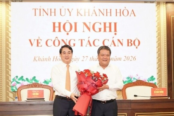 Chu tich Khanh Hoa Tran Phong duoc bau giu chuc Bi thu Tinh uy hinh anh