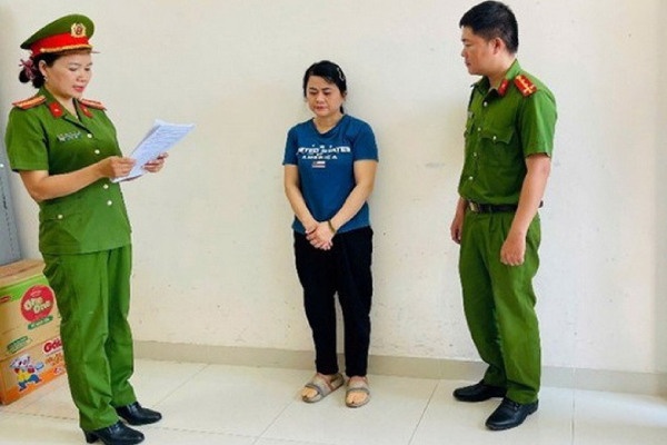 Bat tam giam mot phu nu chiem doat 14 ty dong qua hoat dong gop hui hinh anh