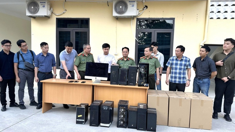 Tao ma doc,  xam nhap may tinh anh 4